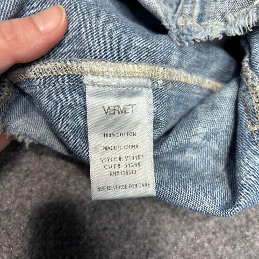 Vervet Los Angeles distressed cropped denim jacket Size Small - Picture 5 of 8